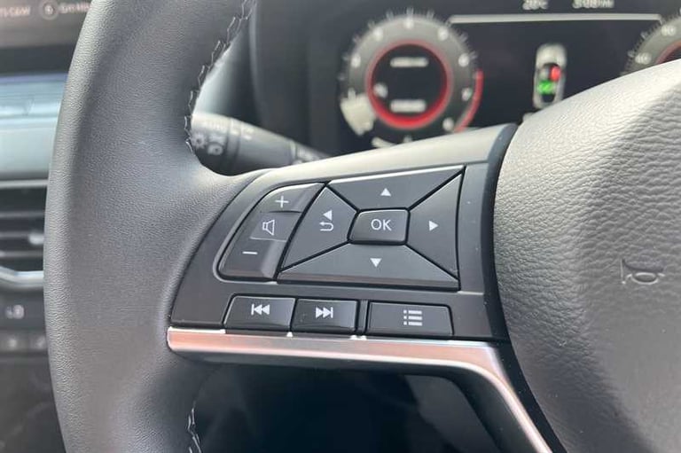 2025 Nissan Juke 1.0 DIG-T N-CONNECTA 5DR Hatchback Petrol Manual
