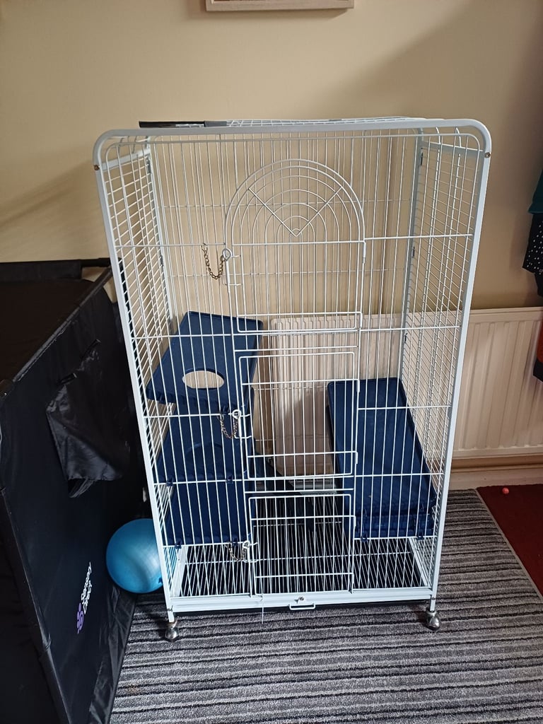 Large pet cage on wheels 