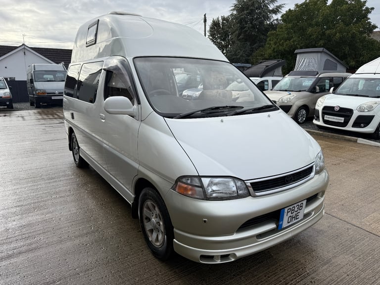 1997 Toyota Granvia Wellhouse 2.7 Petrol Automatic Camper Van 4 Berth