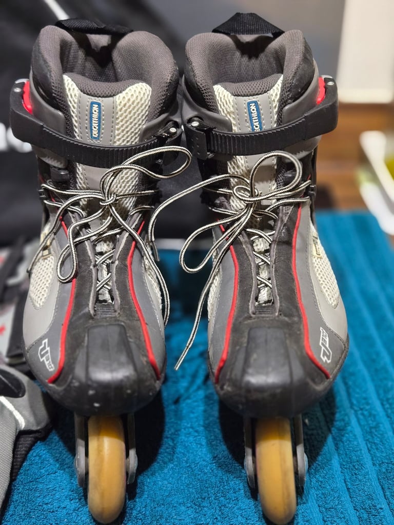 Decathlon UK6 Black Grey Inline Skates with Lemonade Bag and Protection Gear