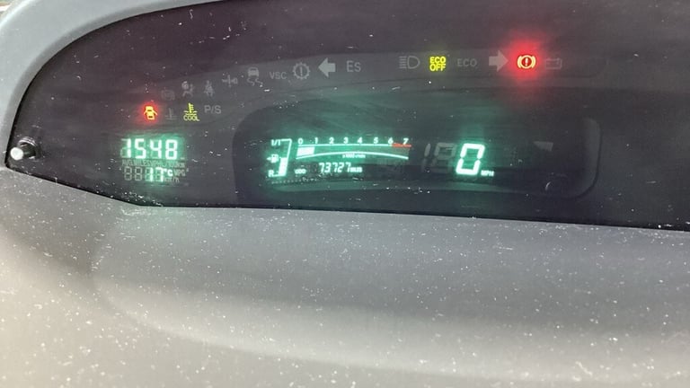 2009 Toyota Yaris 1.33 VVT-i TR 5dr [6 speed] - £35 road tax HATCHBACK Petrol Manual