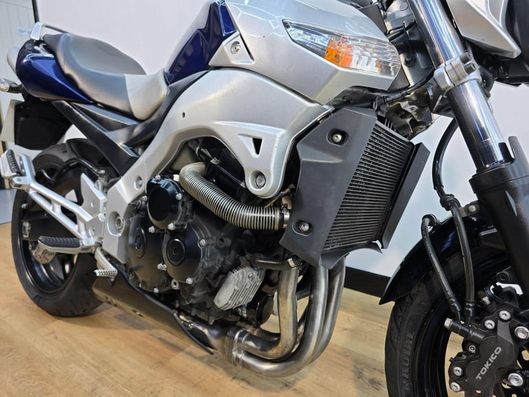 Suzuki GSR600 Blue 2006 - Crash Bungs, Adjustable Levers, Gear Indicator
