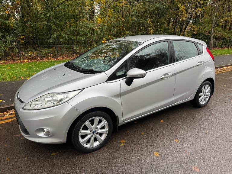 2010 Ford Fiesta 1.4 Zetec 5dr HATCHBACK Petrol Manual