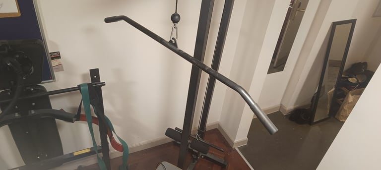 Bench press and Lat Pulldown machine