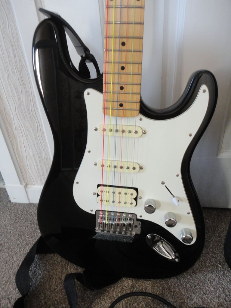 kramer focus VT 211S electric guitar with bag, excellent condition