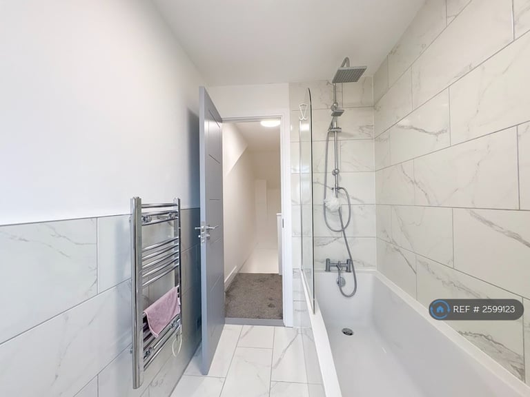 1 bedroom in Percy Road, Southsea, PO4 (#2599123)
