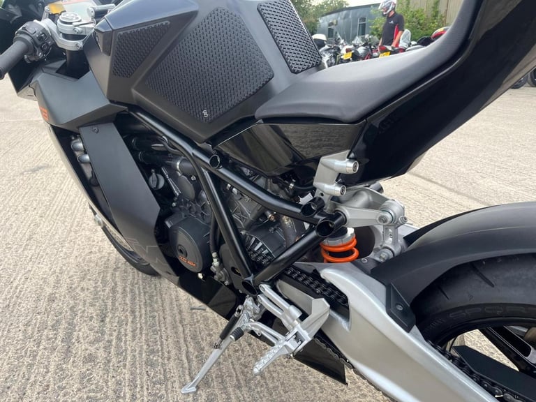 2010 10 KTM 1190 RC8 SUPERBIKE RC V TWIN SUPERBIKE SPORTS HPI CLEAR