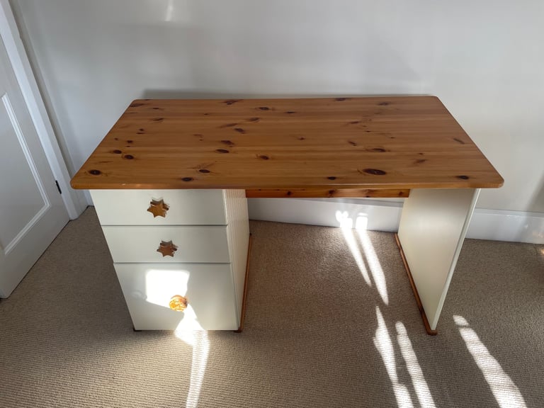 Stompa Children’s desk