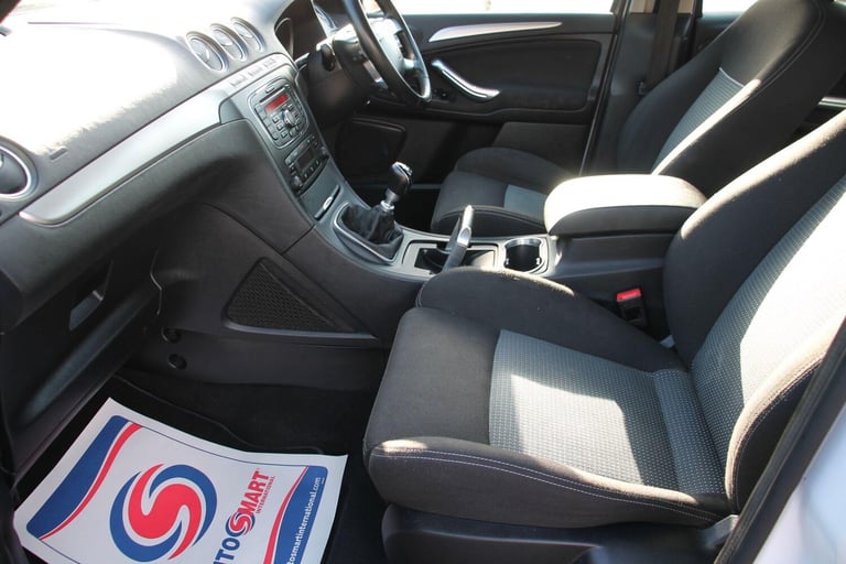 2014 Ford S-Max 1.6 TDCi Zetec Euro 5 (s/s) 5dr MPV Diesel Manual