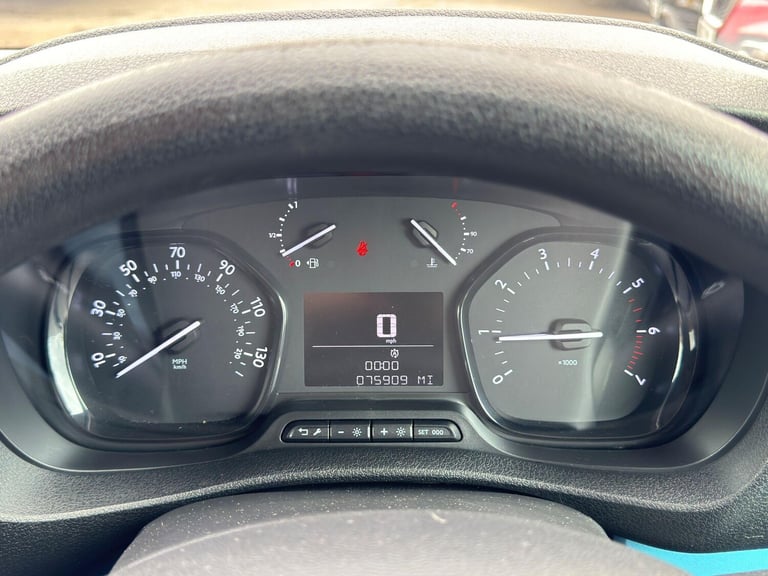 2017 Peugeot Traveller 1.6 BlueHDi Active Standard MPV 5dr Diesel Manual MWB Euro 6 (s/s) (115 ps...