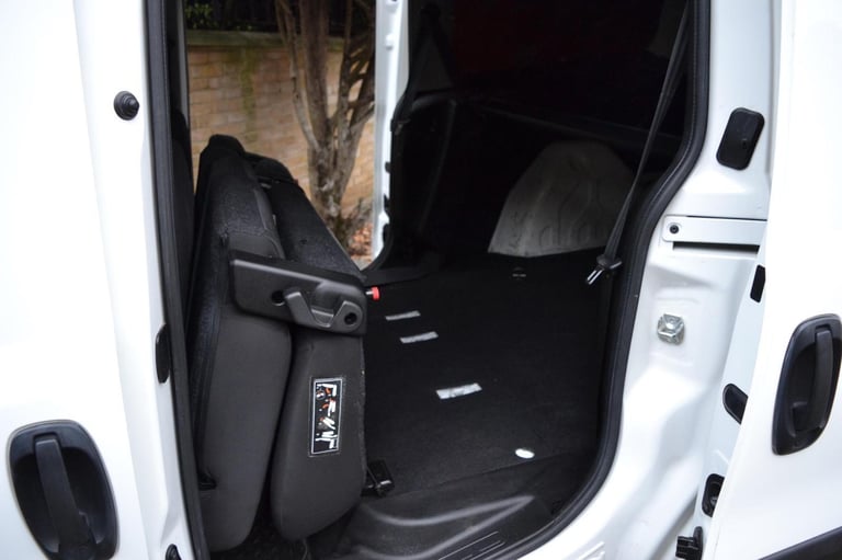 2017 Vauxhall Combo COMBI,PANEL,CREW VAN 5 SEATS,2300 CDTI