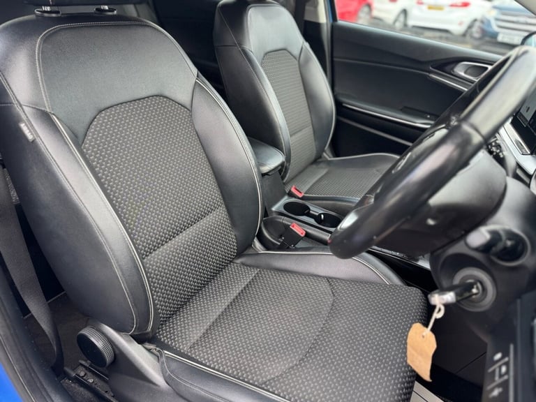2019 Kia Ceed 1.4 T-GDi Blue Edition Hatchback 5dr Petrol DCT Euro 6 (s/s) (138 bhp) Hatchback Pe...
