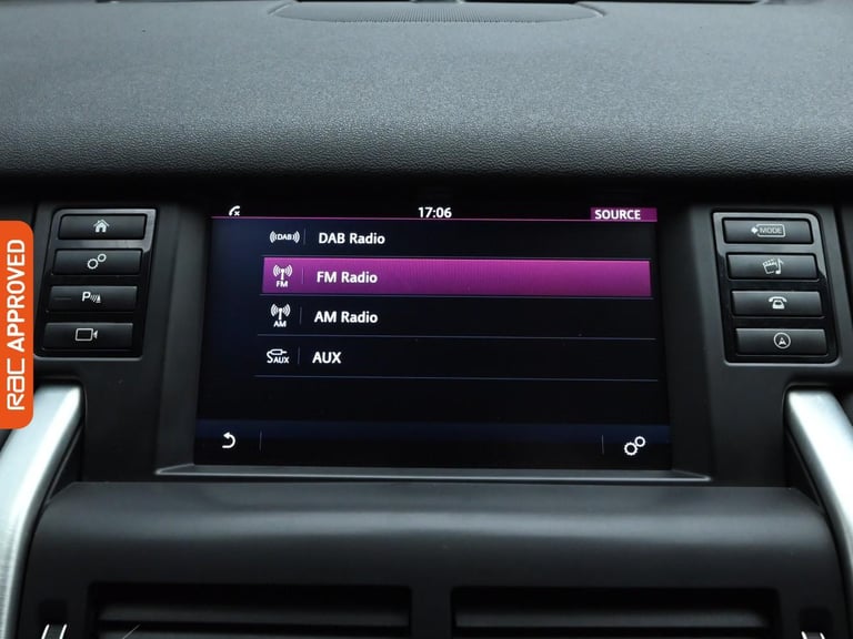 2016 Land Rover Discovery Sport 2.0 TD4 SE Tech SUV 5dr Diesel Auto 4WD Euro 6 (s/s) (180 ps) SUV...