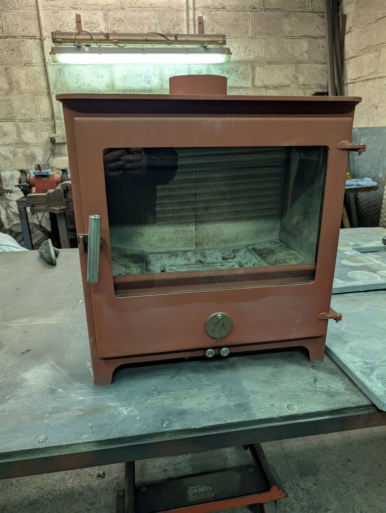 Chilli Penguin Charred Red Multi Fuel Stove 