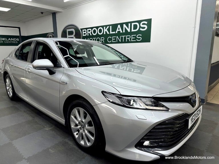 Toyota Camry 2.5 VVT-I DESIGN [SAT NAV, LEATHER &amp; HEATED SEATS]