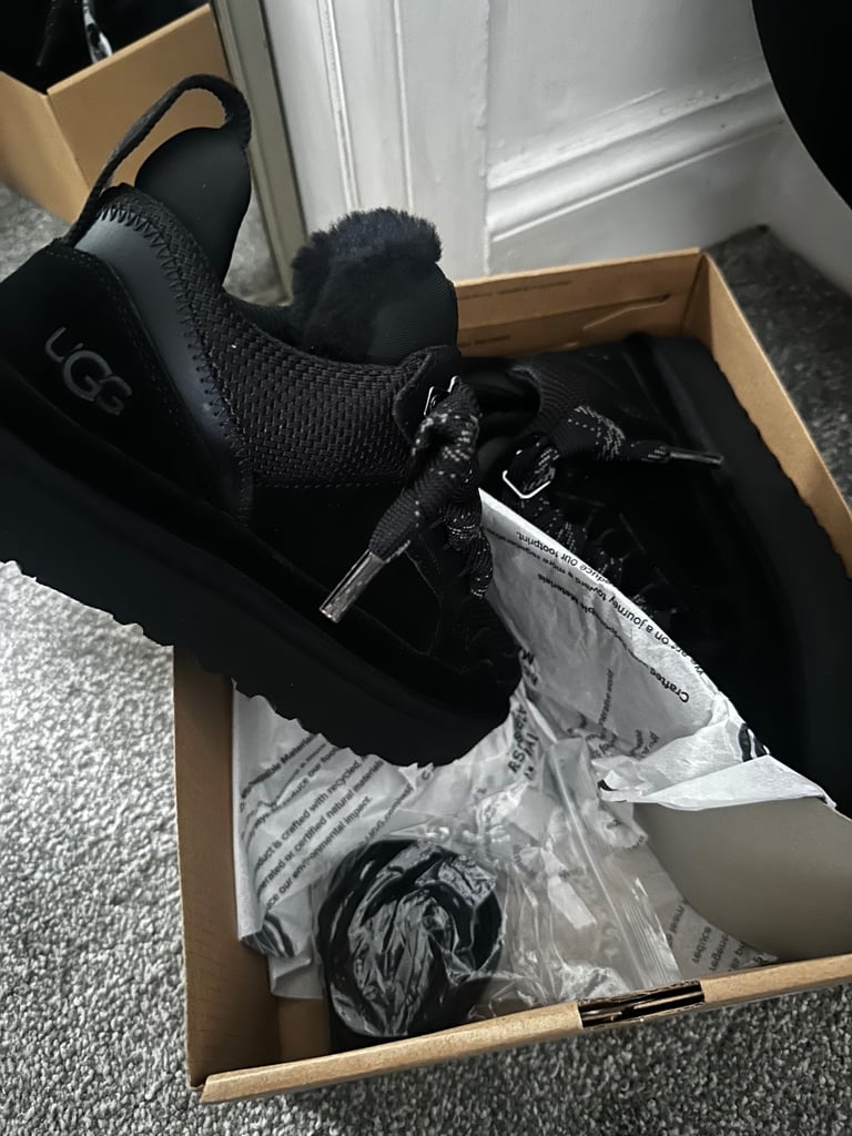 image for Ugg shoes 