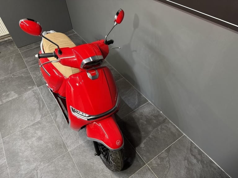 KEEWAY VERSILIA 125 LEARNER LEGAL SCOOTER CBT WITH L PLATES 125CC SCOOTER