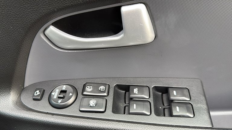 2012 Kia Sportage 2.0 CRDi KX-3 SUV 5dr Diesel Auto AWD Euro 5 (134 bhp)