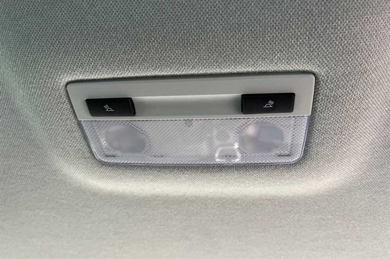 2022 Vauxhall Crossland 1.2i Turbo (110 PS) Ultimate 5 Door Petrol SUV *** 1 Owner / Full Vauxhal...