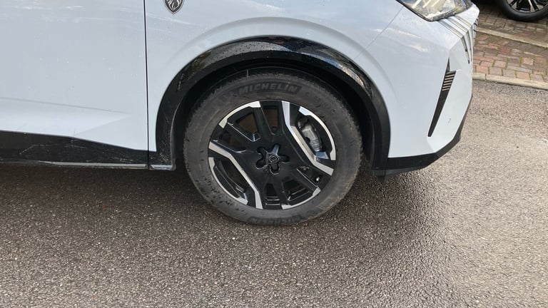 2025 Peugeot 3008 73kWh GT SUV 5dr Electric Auto (210 ps) SUV Electric Automatic