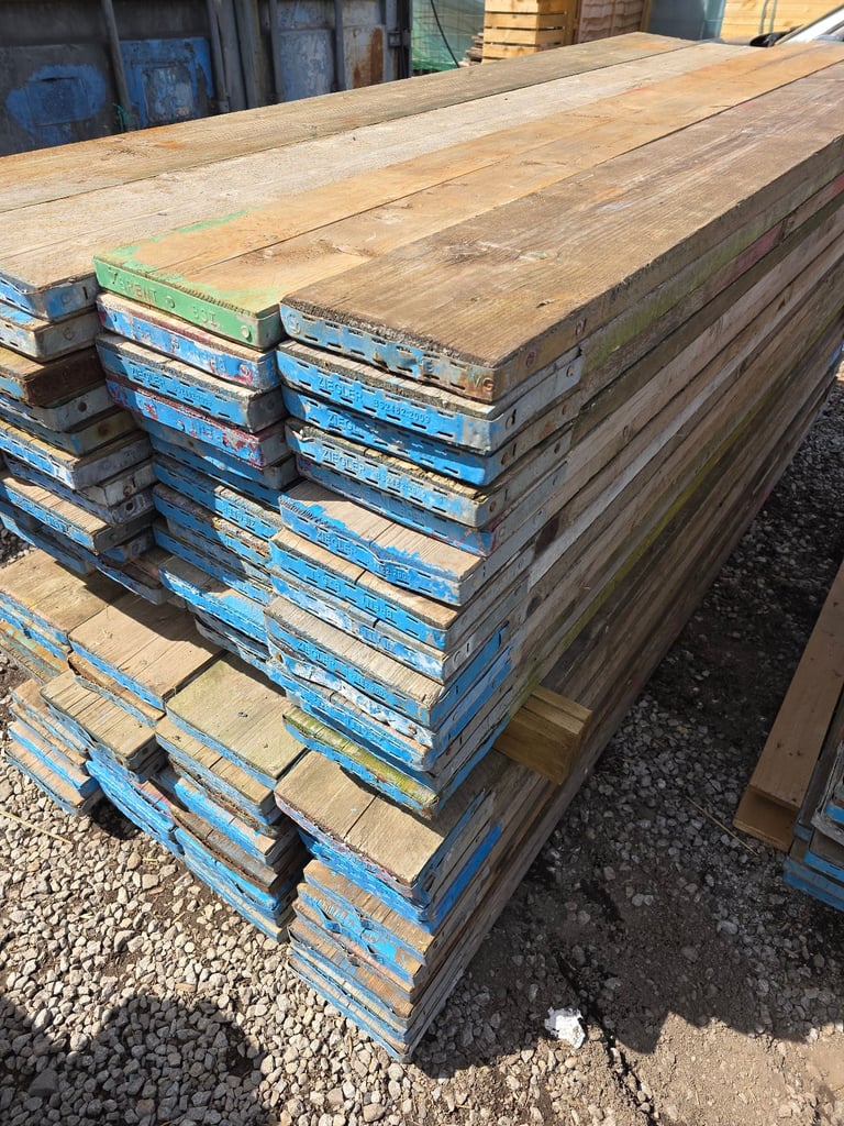 RECLAIMED TIMBER SCAFFOLDING BOARDS 