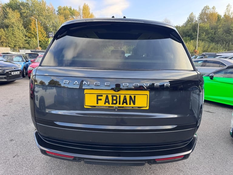 2022 Land Rover Range Rover Vogue D350 +VAT  *Mega Spec - Soft Close Doors*