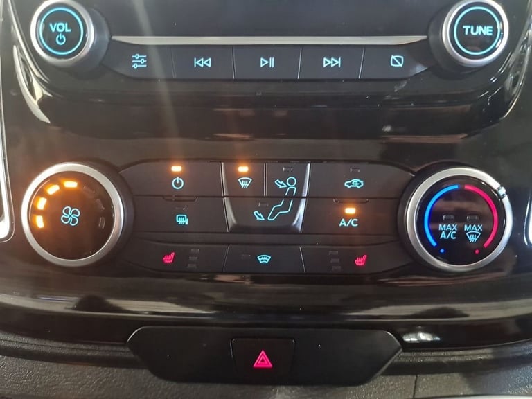 FORD TRANSIT CUSTOM 2.0 280 ECOBLUE LIMITED L1 H1 130 BHP SWB DIESEL