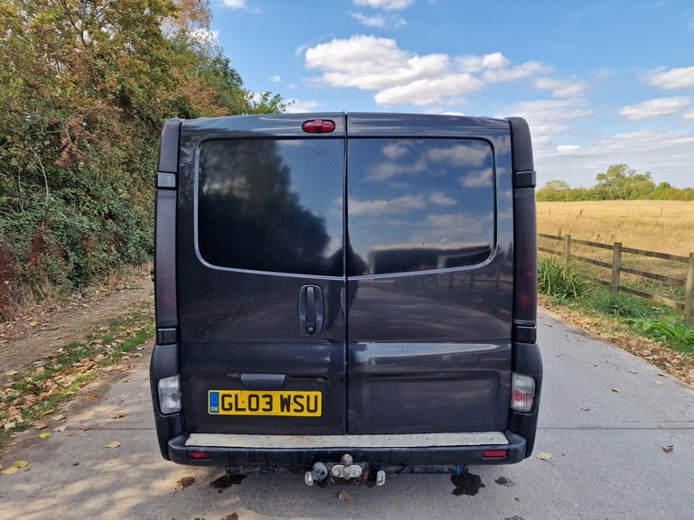2003 Renault Trafic  Runs Drives Perfectly 7 Seats  Removable Seats