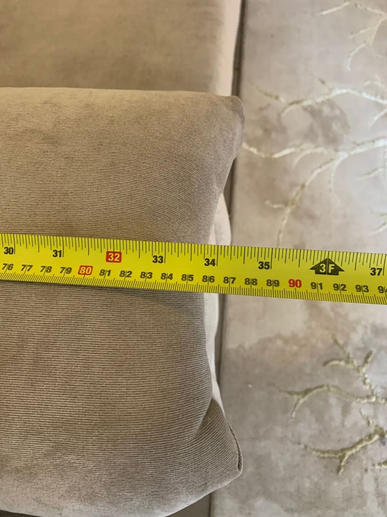 🛋️ Need gone asap – Right-Hand 4-Seater Corner Sofa – Only 6 Months Old – FREE Local Delivery