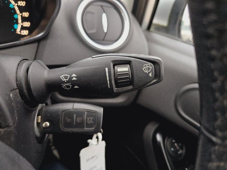 2013 Ford Fiesta 1.0T EcoBoost Titanium Euro 5 (s/s) 5dr Hatchback Petrol Manual