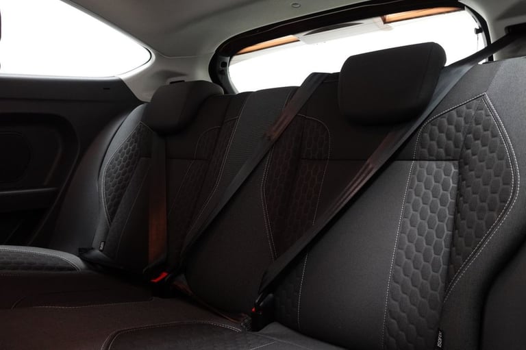 2013 Ford Fiesta 1.6 TDCi Zetec S Hatchback 3dr Diesel Manual Euro 5 (95 ps) Hatchback Diesel Manual