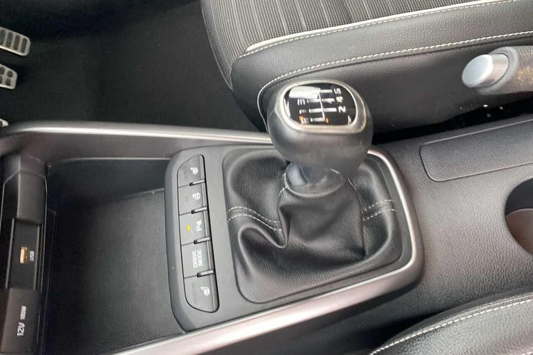 2022 Kia Stonic 1.0T GDi 48V GT-Line S 5dr HATCHBACK Petrol/Electric Hybrid Manual