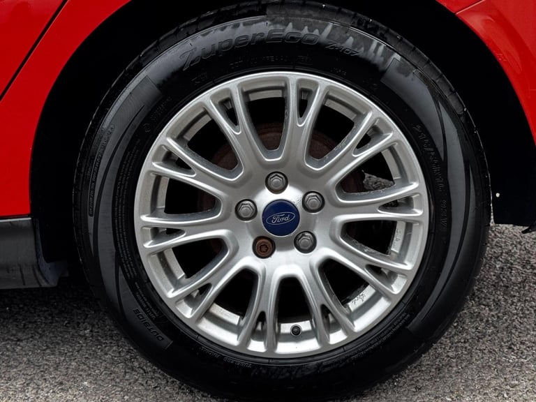 2011 Ford Focus 1.6 TDCi Titanium Euro 5 (s/s) 5dr HATCHBACK Diesel Manual