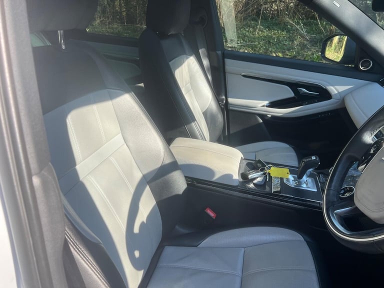 LAND ROVER RANGE ROVER EVOQUE 2.0 D180 First Edition White Auto Diesel 2019
