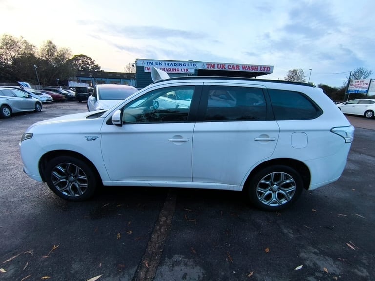 2014 Mitsubishi Outlander 2.0 Plugin Hybrid 12kWh GX3h 5 Seats 4WD Euro 5 Road Tax 20 ULEZ Compli...