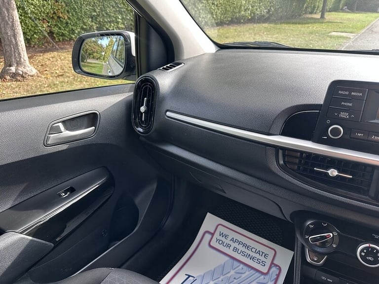  Kia Picanto 2 Hatchback Petrol Manual