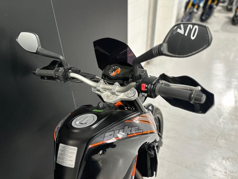 2014/14 KTM 690 Duke Motorcycle 