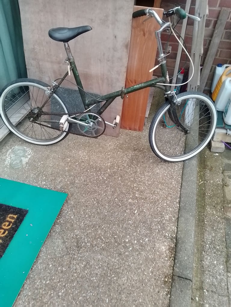 image for 'DAWES Kingpin Folding City Bike' in very good condition allround spotlessly clean inside and out 