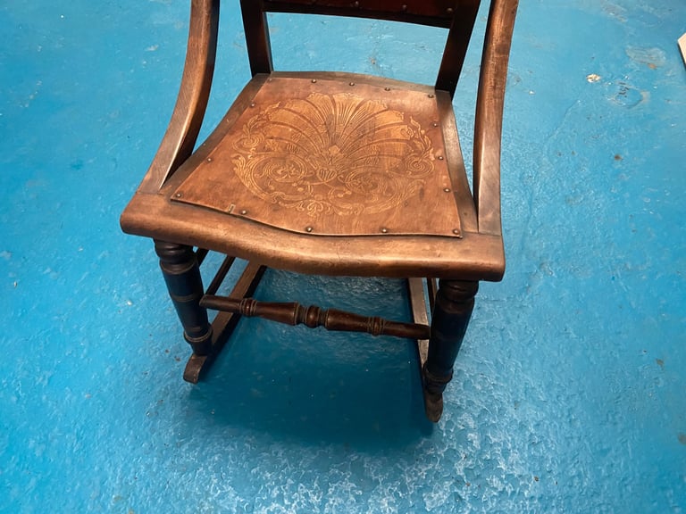 Auntie rocking chair