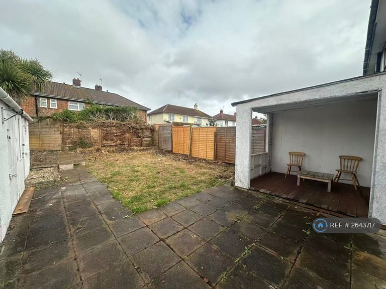 1 bedroom in Greystoke Avenue, Bristol, BS10 (#2643717)