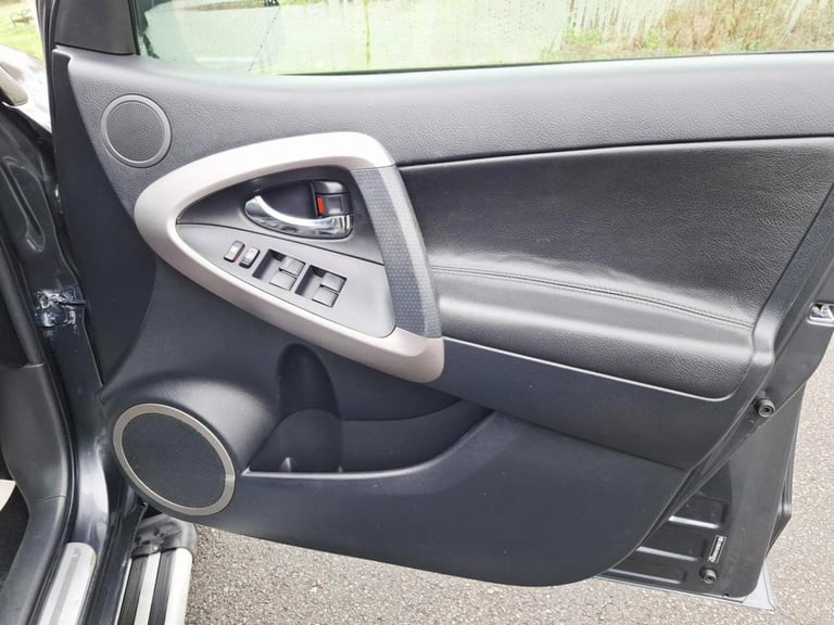 2007 Toyota RAV4 2.0 XT4 SUV 5dr Petrol Automatic 4WD (212 g/km, 150 bhp) ESTATE Petrol Automatic