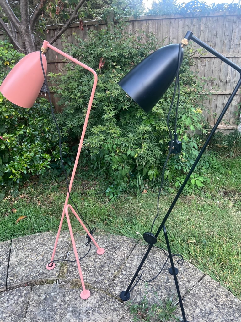 GUBI grasshopper Floor Lamp 