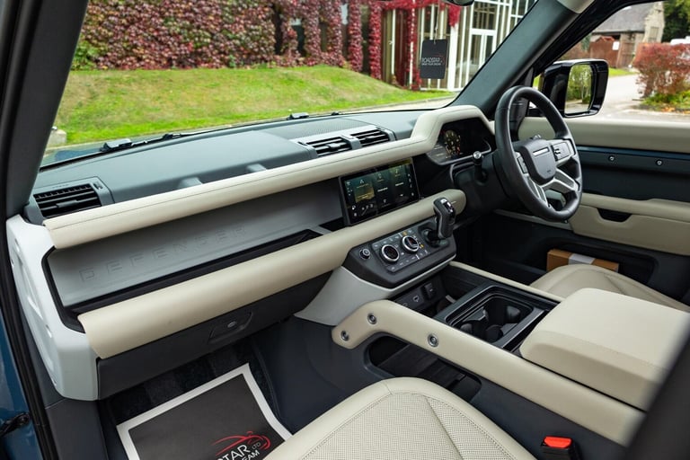 2024 Land Rover Defender 110 3.0 D300 MHEV X-Dynamic SE SUV 5dr Diesel Auto 4WD Euro 6 (s/s) (300...