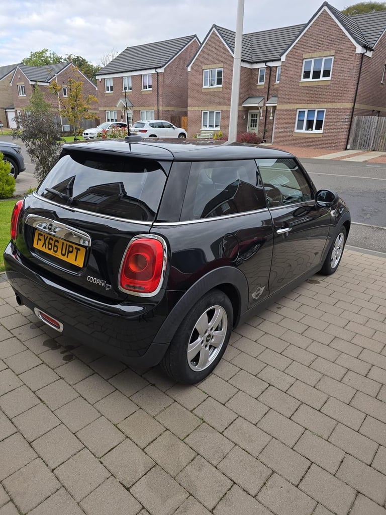 Mini, HATCHBACK, Cooper Diesel, 2016, Manual, 1496 (cc), 3 doors
