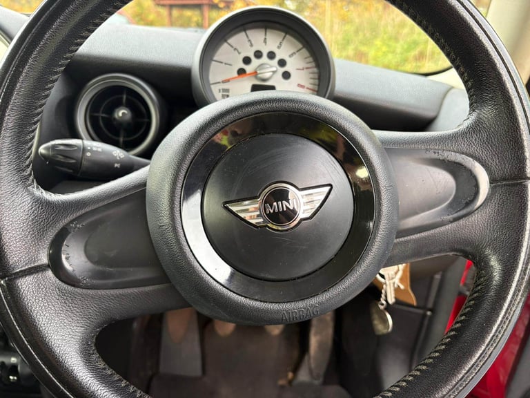 Mini One, HATCHBACK, 2011, Manual, 1598 (cc), 3 doors