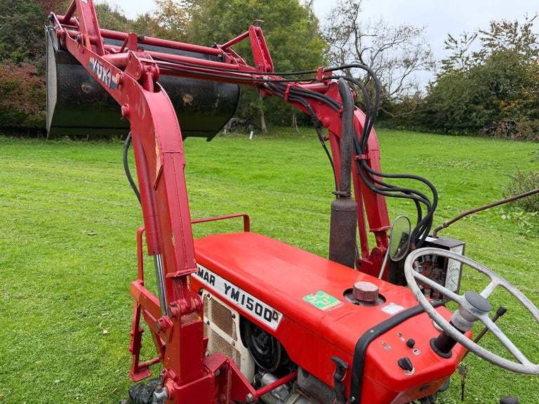 YANMAR YM1500D 4WD TRACTOR WITH FRONT LOADER/ BUCKET ** WATCH VIDEO *** 15HP ** 835 Hours