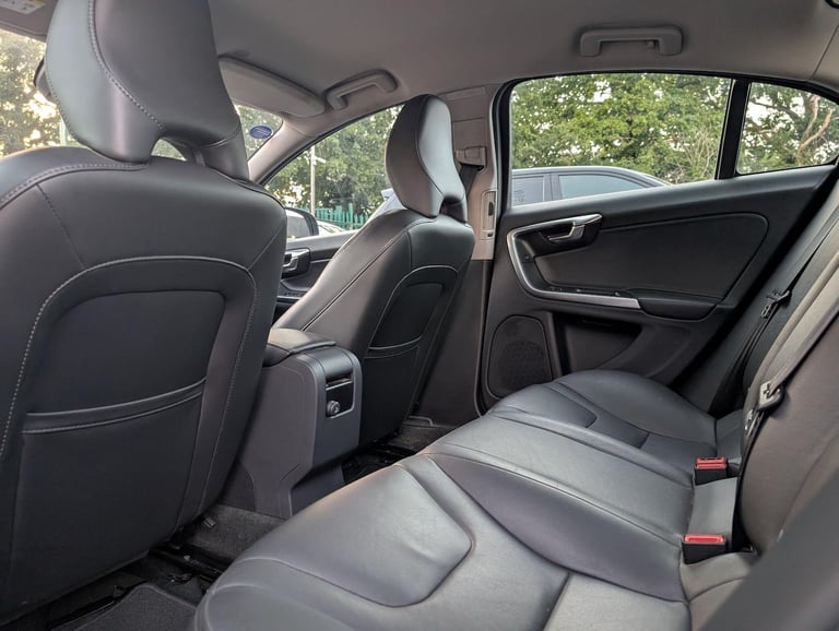 2018 Volvo S60 2.0 D3 SE Nav Euro 6 (s/s) 4dr SALOON Diesel Manual