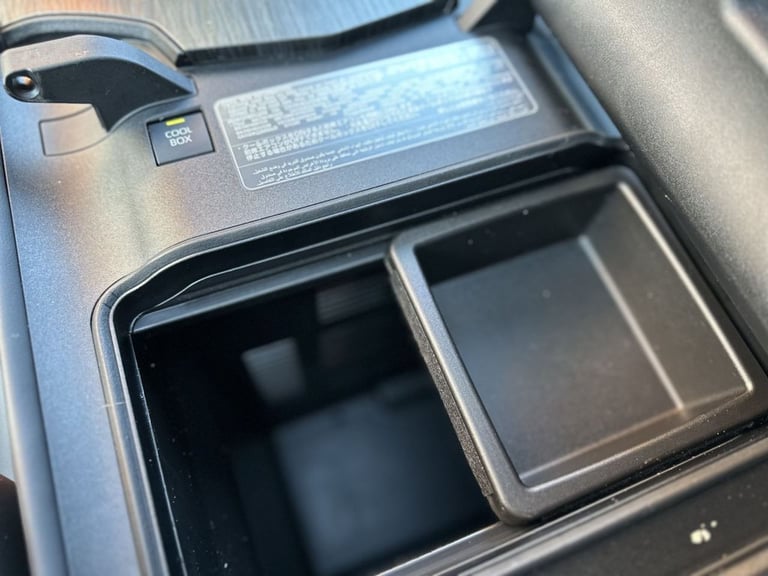 2024 74 TOYOTA LAND CRUISER 3.3L TWIN-TURBO DIESEL 300 V6 TD AUTO SAHARA ZX DIES