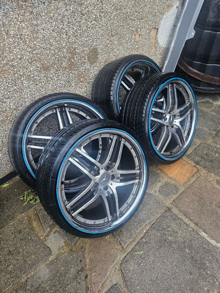 20inch mercedes wheels with new tyres