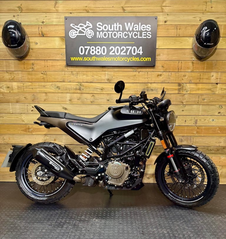 Husqvarna SVARTPILEN 401 / 2022 (72) model / JUST 447 MILES